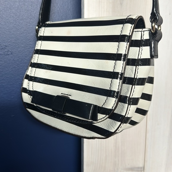 Kate Spade Chelsea Park Stripe Jade Crossbody Bag AS IS - Picture 3 of 13